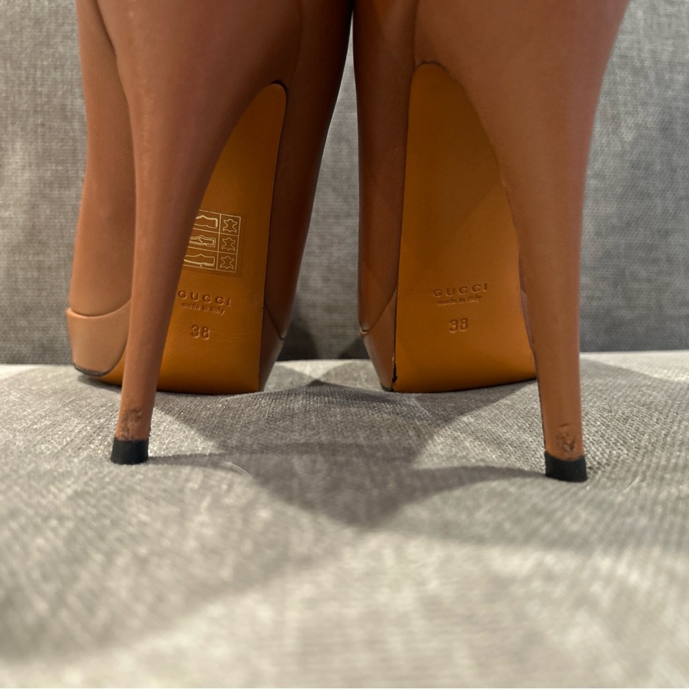 Gucci Camel Leather Heeled Boots with Tassels - Picture 3 of 5